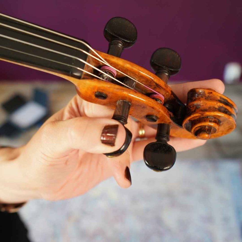 Free Online Violin Tuner with Mic and Tuning Notes - Violin Lounge