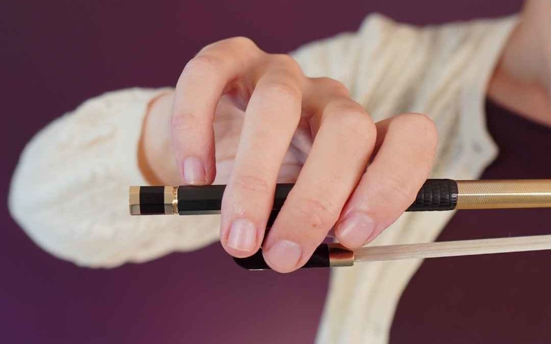 How to Hold a Violin Bow: 3 Easy Steps and 5 Bowing Exercises